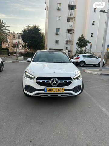 מרצדס-בנץ GLA