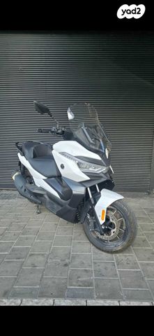מודעת רכב VOGE SR4
