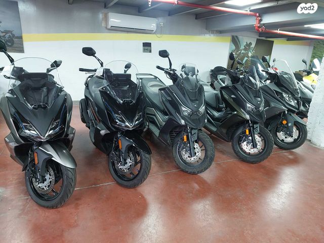 מודעת רכב קימקו דאון-טאון 350