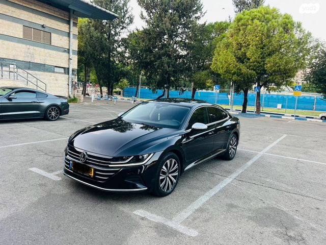 מודעת רכב פולקסווגן ארטאון