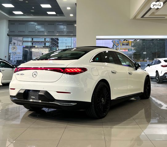 מודעת רכב מרצדס-בנץ EQE