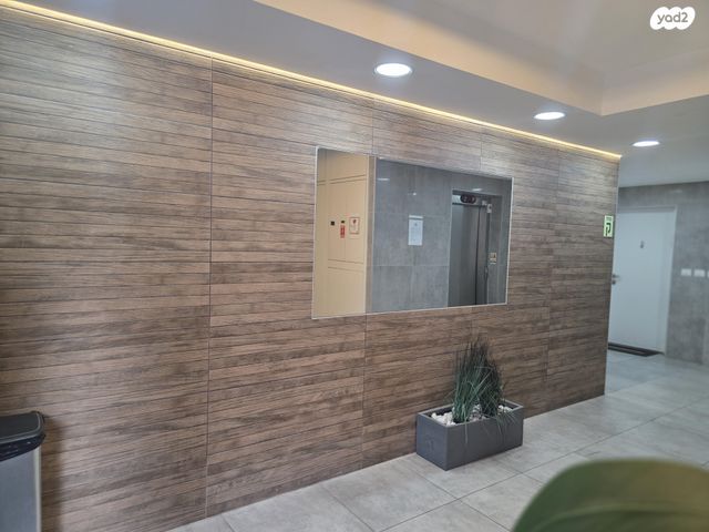 דירה, האגמית 4, החותרים, טירת כרמל