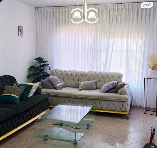 דירה, אבני החושן 4, אבני החושן, מעלה אדומים