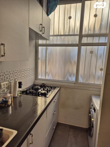 דירה, יוספטל 61, לב העיר, בת ים