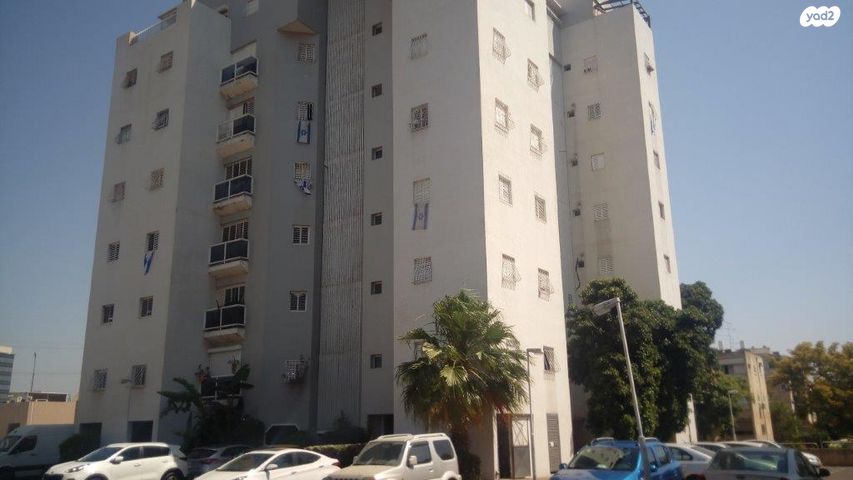 דירה, הרב לנדרס 3, רמת עמידר, רמת גן