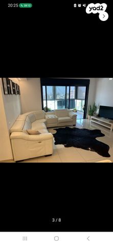 דירה, הצנחנים 20, אריק שרון, נהריה