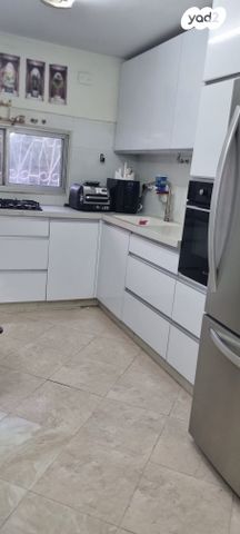 דירה, אבני החושן 4, אבני החושן, מעלה אדומים