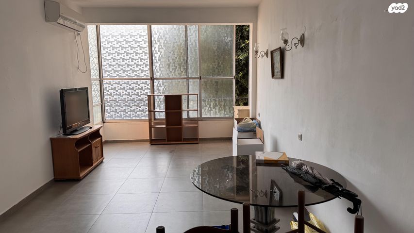 חיים עוזר 19