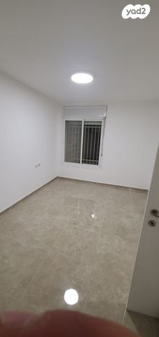 דירה, זרובבל 31, דקל, אפרת