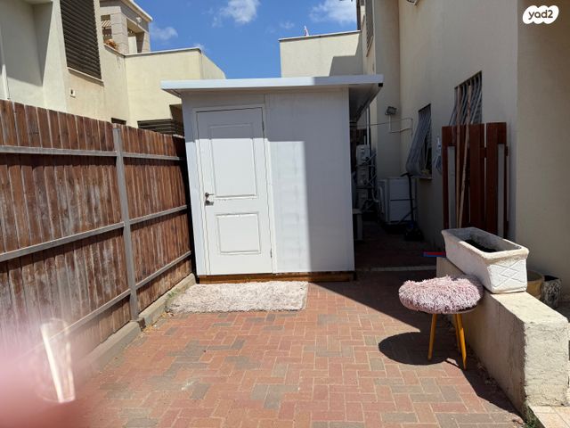 דירת גן, כפר יונה