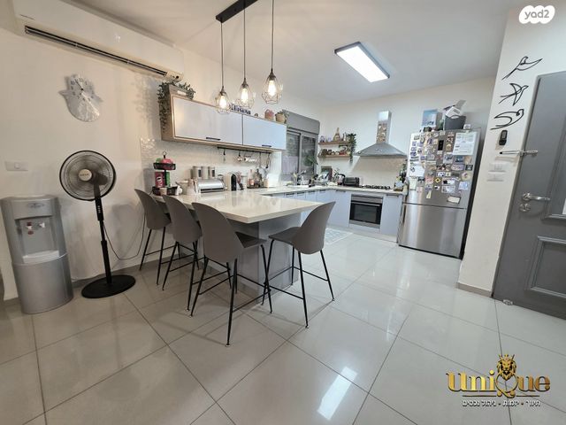 דירה, שדרות בית וגן, בית וגן, קרית אתא