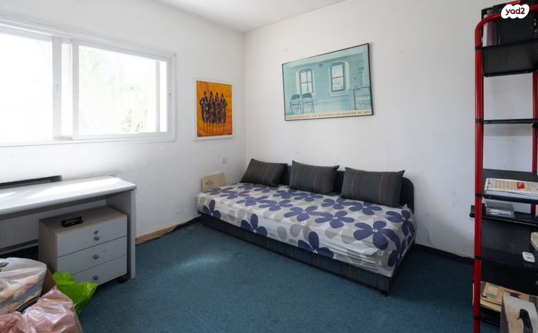 דו משפחתי, יהודה הנשיא, הרצליה הצעירה, הרצליה