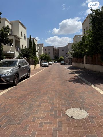 דירת גן, כפר יונה