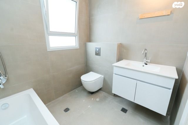 גג/ פנטהאוז, אור ים, אור עקיבא