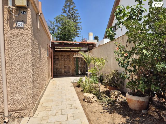 בית פרטי/ קוטג', אהוד בן גרא 24, העיר העתיקה, רמב"ם, דרום, באר שבע