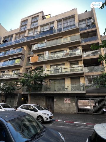 דירה, נחלת בנימין 132, פלורנטין, תל אביב יפו