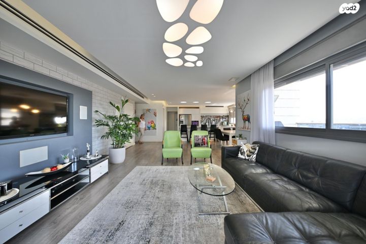 גג/ פנטהאוז, משה לרר, ארגמן, נס ציונה