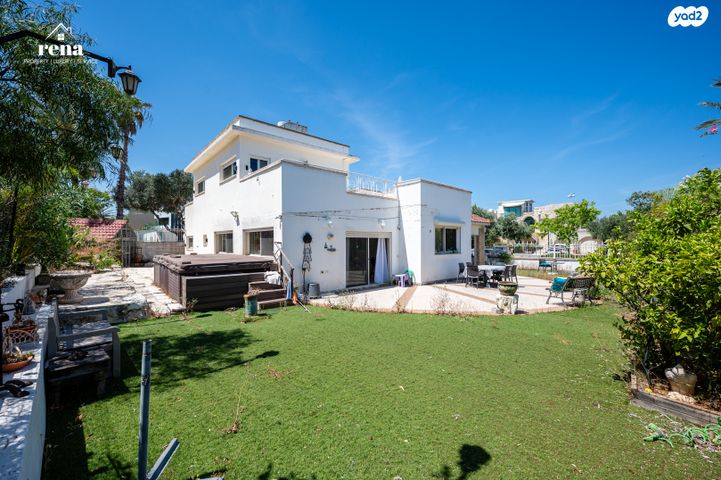 בית פרטי/ קוטג', המעוף, קיסריה