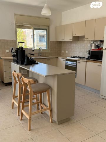 דירה, שרה אמנו, מוריה, מודיעין מכבים רעות