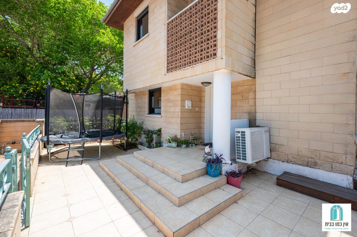 דו משפחתי, בנימינה גבעת עדה