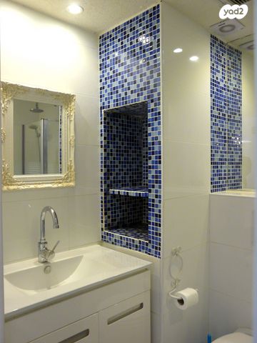 דירה, שדרות מנחם בגין 2, גבעת אולגה, חדרה