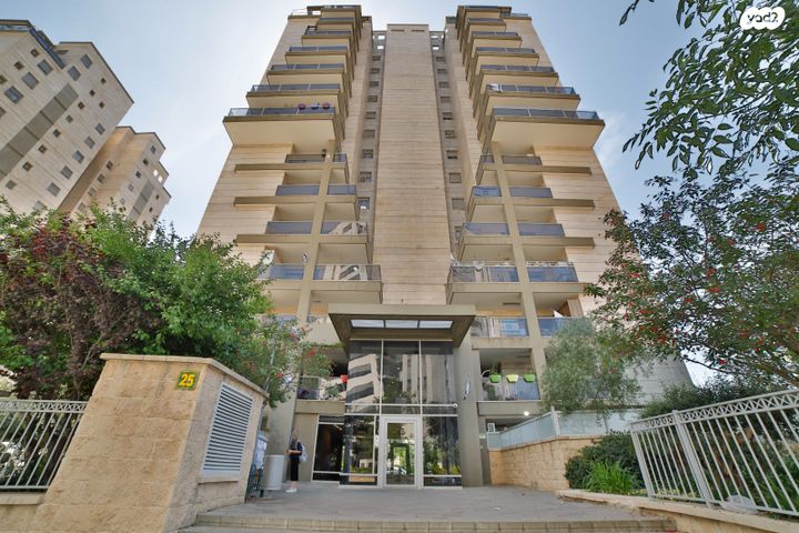 דירה, הרב ישעיהו משורר 25, הדר גנים, פתח תקווה