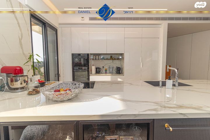 גג/ פנטהאוז, אחוזה, חיפה