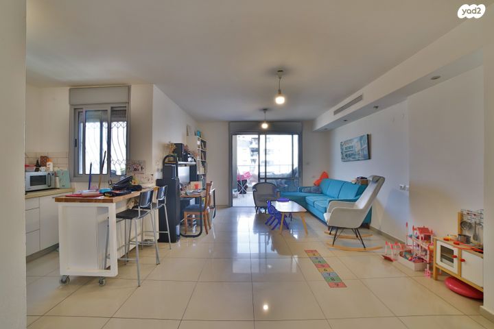 הרב ישעיהו משורר 25