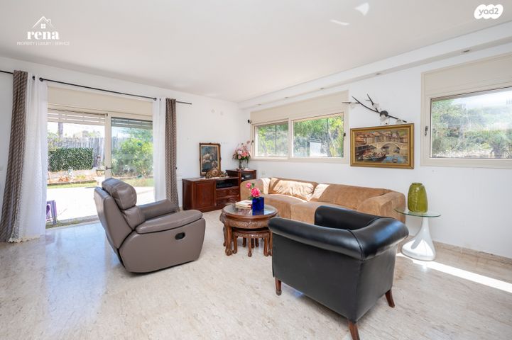 בית פרטי/ קוטג', המעוף, קיסריה