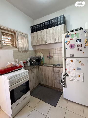 דירת גן, הקיבוצים 8, חיפה