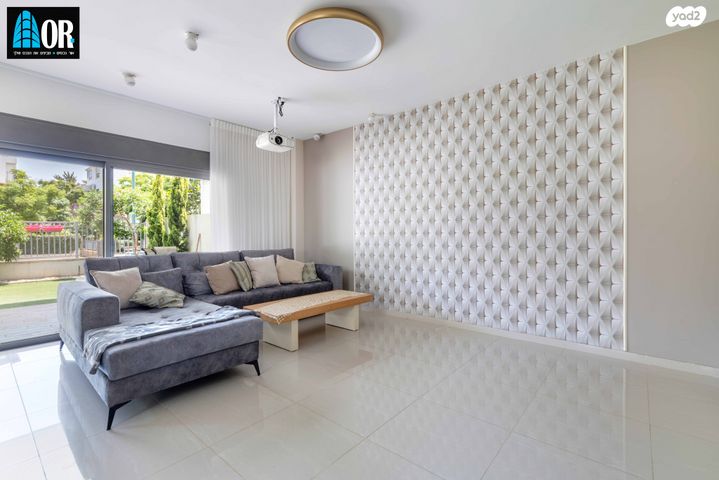 דו משפחתי, הגליל, אמירי גן, גדרה