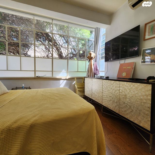 דירת גן, מולכו, נווה צדק, תל אביב יפו