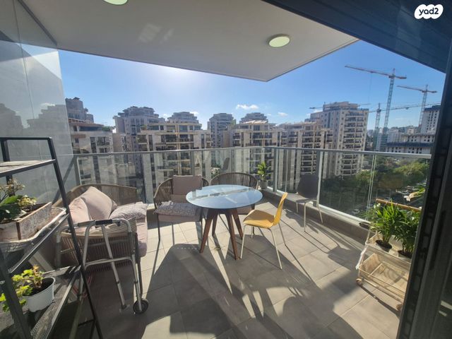 דירה, ש"י עגנון, שיכון רסקו, קרית אונו