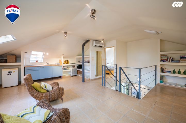 דו משפחתי, זכרון יעקב