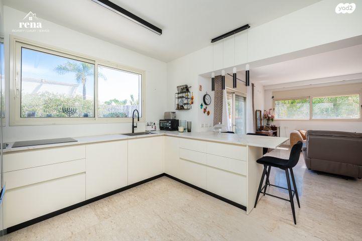 בית פרטי/ קוטג', המעוף, קיסריה