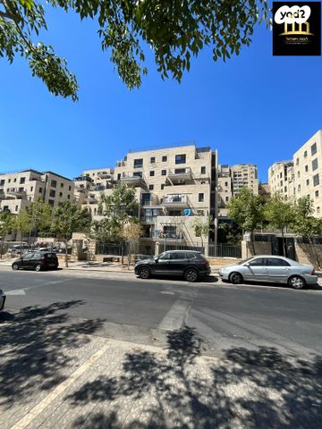 דירה, יעקב אלעזר, רמות, ירושלים