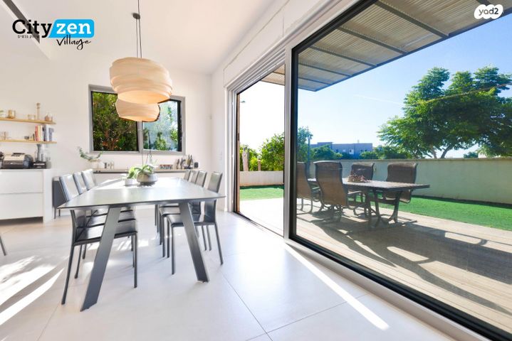 דו משפחתי, 212 מערב, אבן יהודה