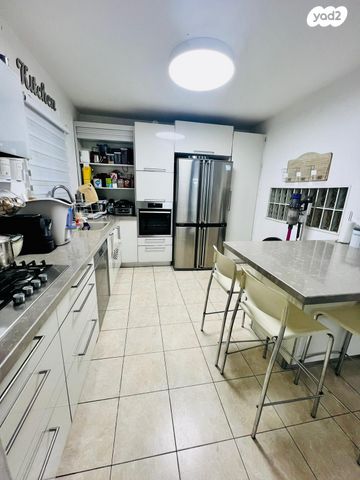 דופלקס, נחומובסקי, מרכז העיר, חדרה