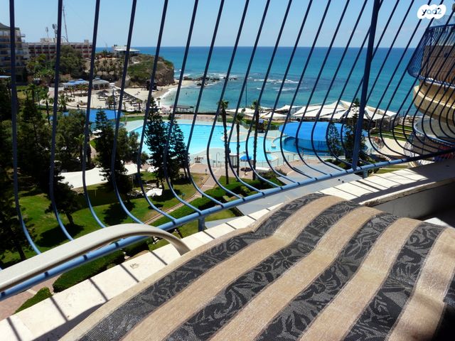 דירה, שדרות מנחם בגין 2, גבעת אולגה, חדרה