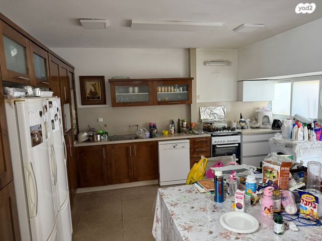 דירה, נחשון 12, כפר סבא