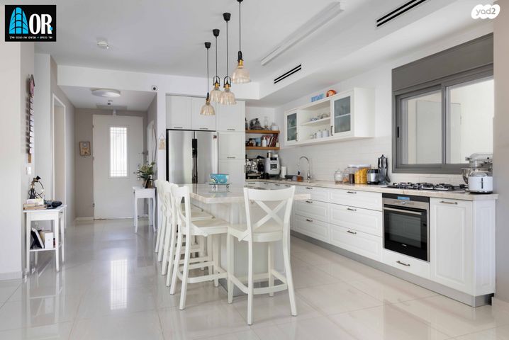 דו משפחתי, הגליל, אמירי גן, גדרה