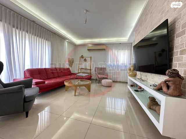 מנחם אוסישקין 