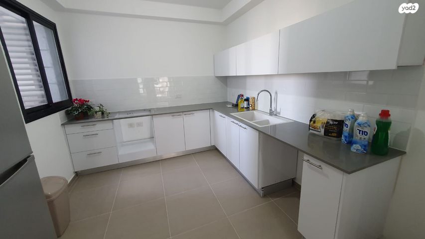 דירה, רועי קליין, קרית קריניצי, רמת גן