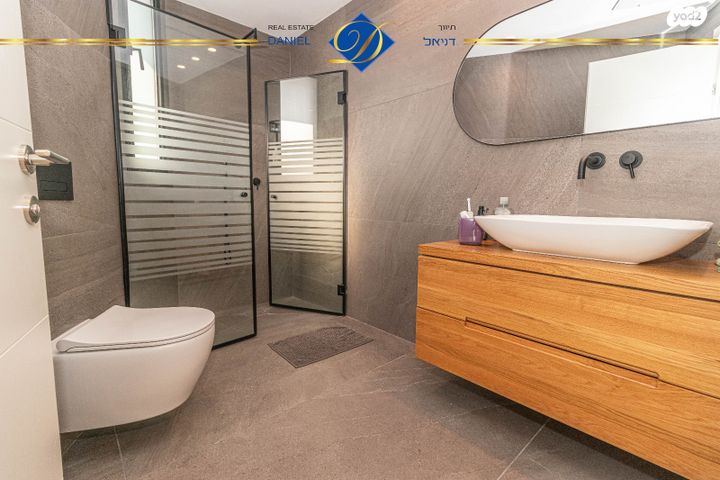 גג/ פנטהאוז, אחוזה, חיפה