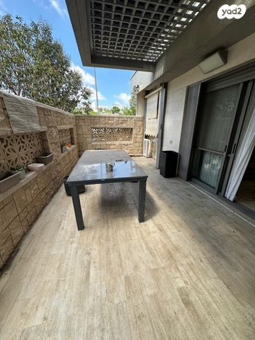 דירת גן, שדרות עמק יזרעאל, שקמים ואגמים, אשקלון