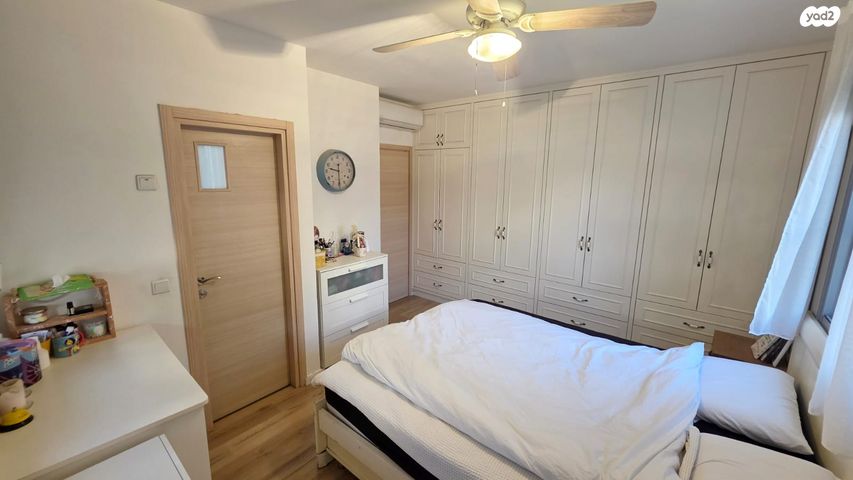 דירת גן, אתרוג, החורש, חריש