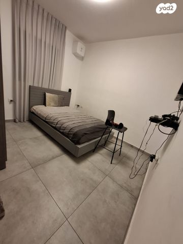 דירה, דרך משה דיין 34, כפיר, נווה כפיר, תל אביב יפו