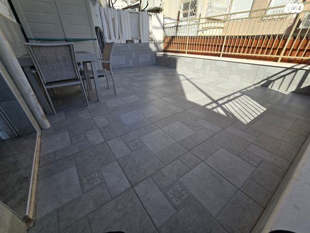 דירת גן, השופר, מעלה אדומים