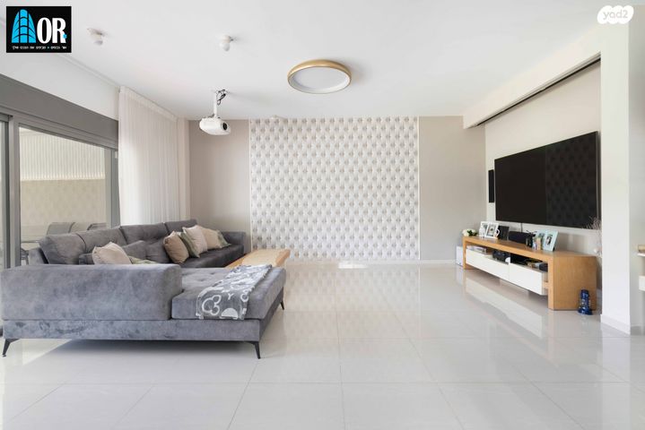 דו משפחתי, הגליל, אמירי גן, גדרה