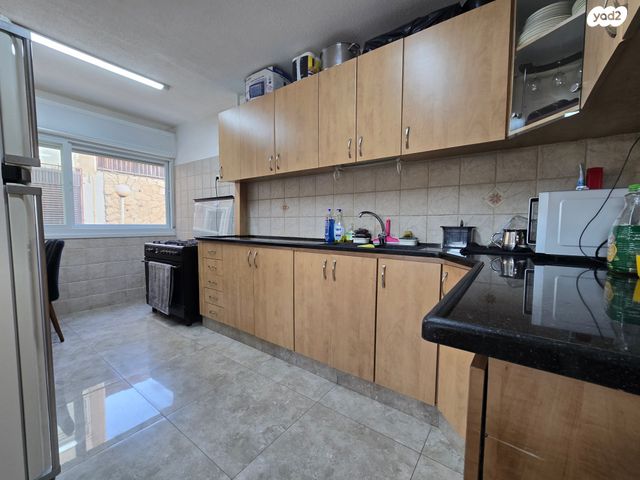 דירת גן, השופר, מעלה אדומים